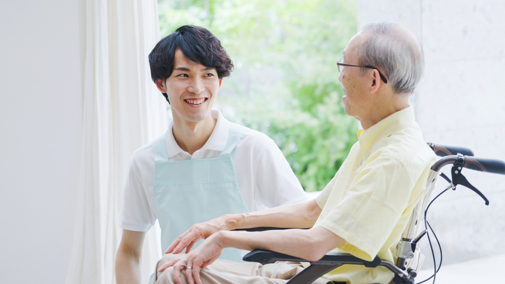 介護施設の人員配置基準を最適化し、利益率を向上させる5つの戦略