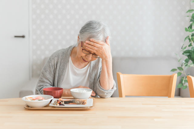【実践ガイド】介護現場の誤嚥予防！原因から食事・姿勢・口腔ケアまで徹底解説