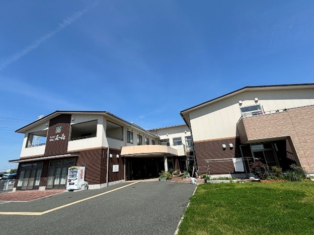 【導入事例】ケアタウン光の森様｜調理職員2名、栄養士2名の特養で、手作りと併用しながら完調品を活用しオリジナル献立を作る秘訣とは